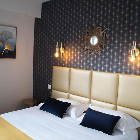 Logis Hotel De La Bruyere Pouzauges Eksteriør bilde