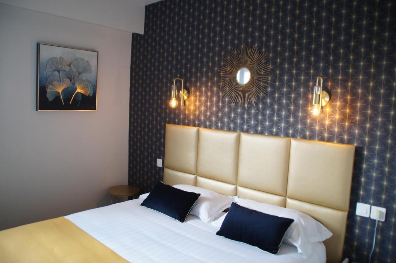 Logis Hotel De La Bruyere Pouzauges Eksteriør bilde