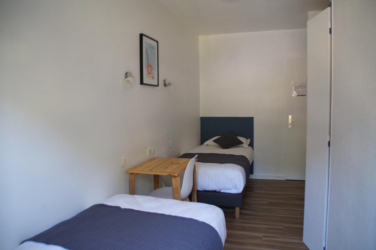 Logis Hotel De La Bruyere Pouzauges Eksteriør bilde