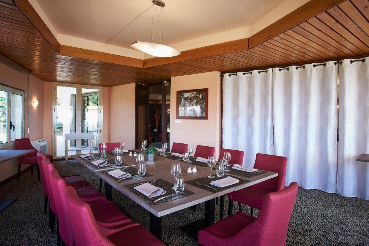 Logis Hotel De La Bruyere Pouzauges Eksteriør bilde